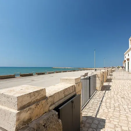 Le Casette Di Ninetta - Casa Vacanza Miccichè * Donnalucata (Sicily)